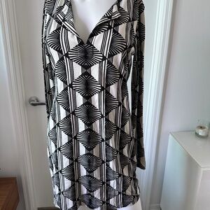 Diane Von Furstenberg 100% silk dress